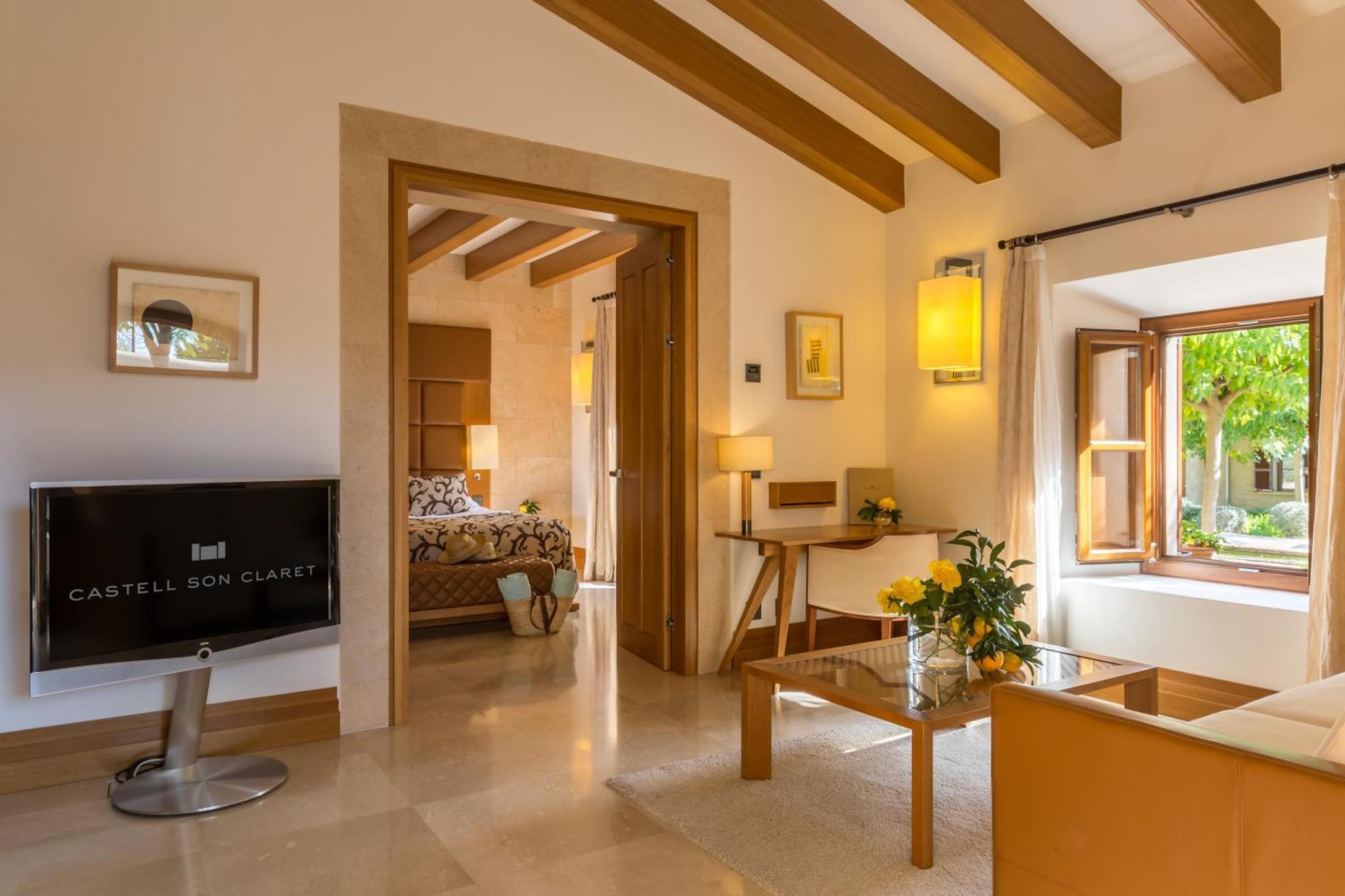 Hotel Castell Son Claret - The Leading Of The World Es Capdella