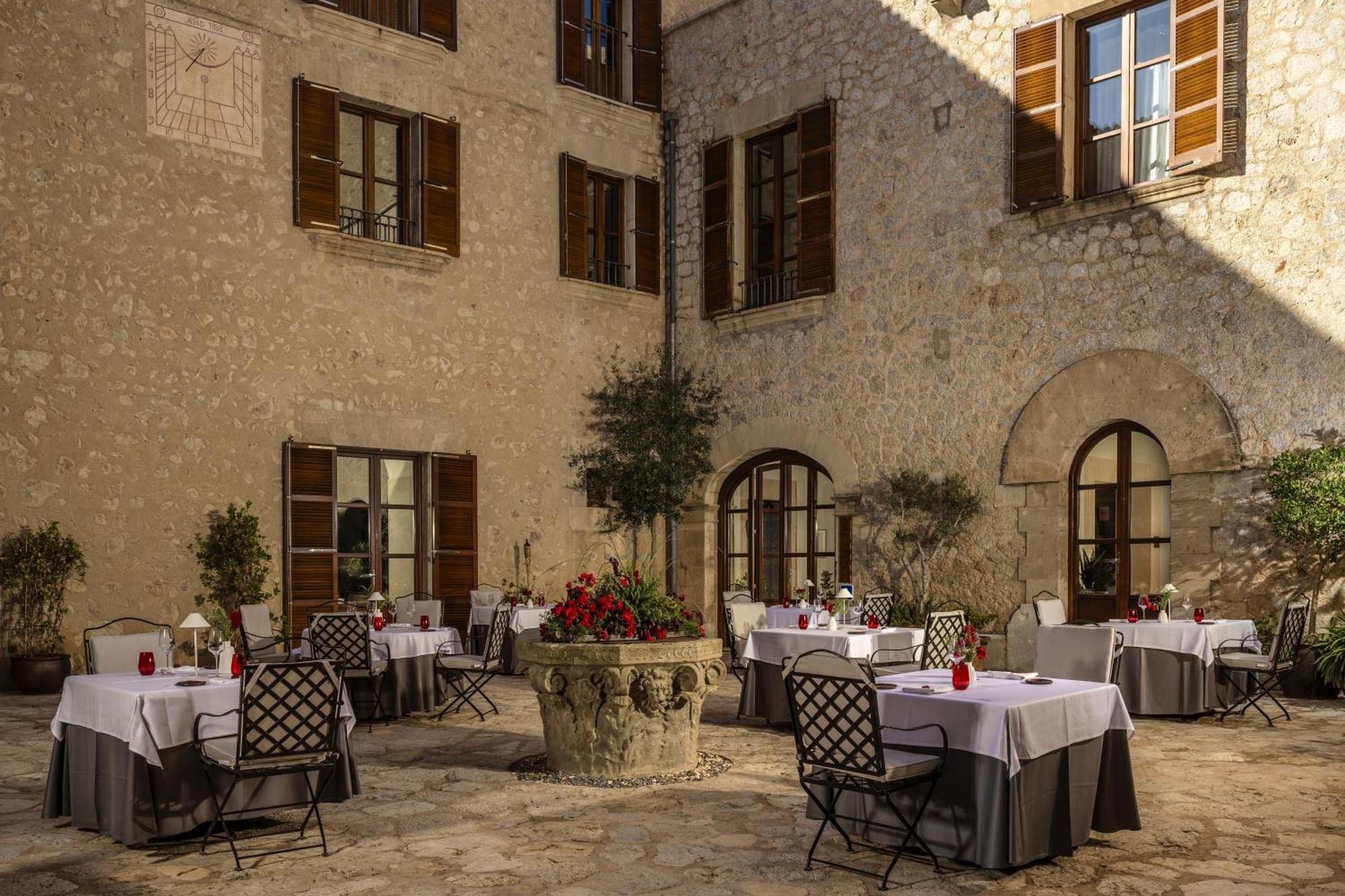 Hotel Castell Son Claret - The Leading Of The World