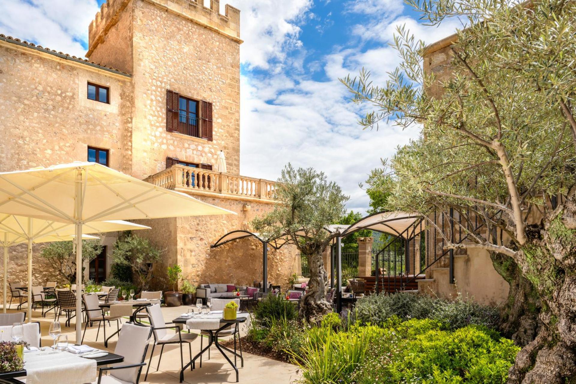 Castell Son Claret - The Leading Of The World