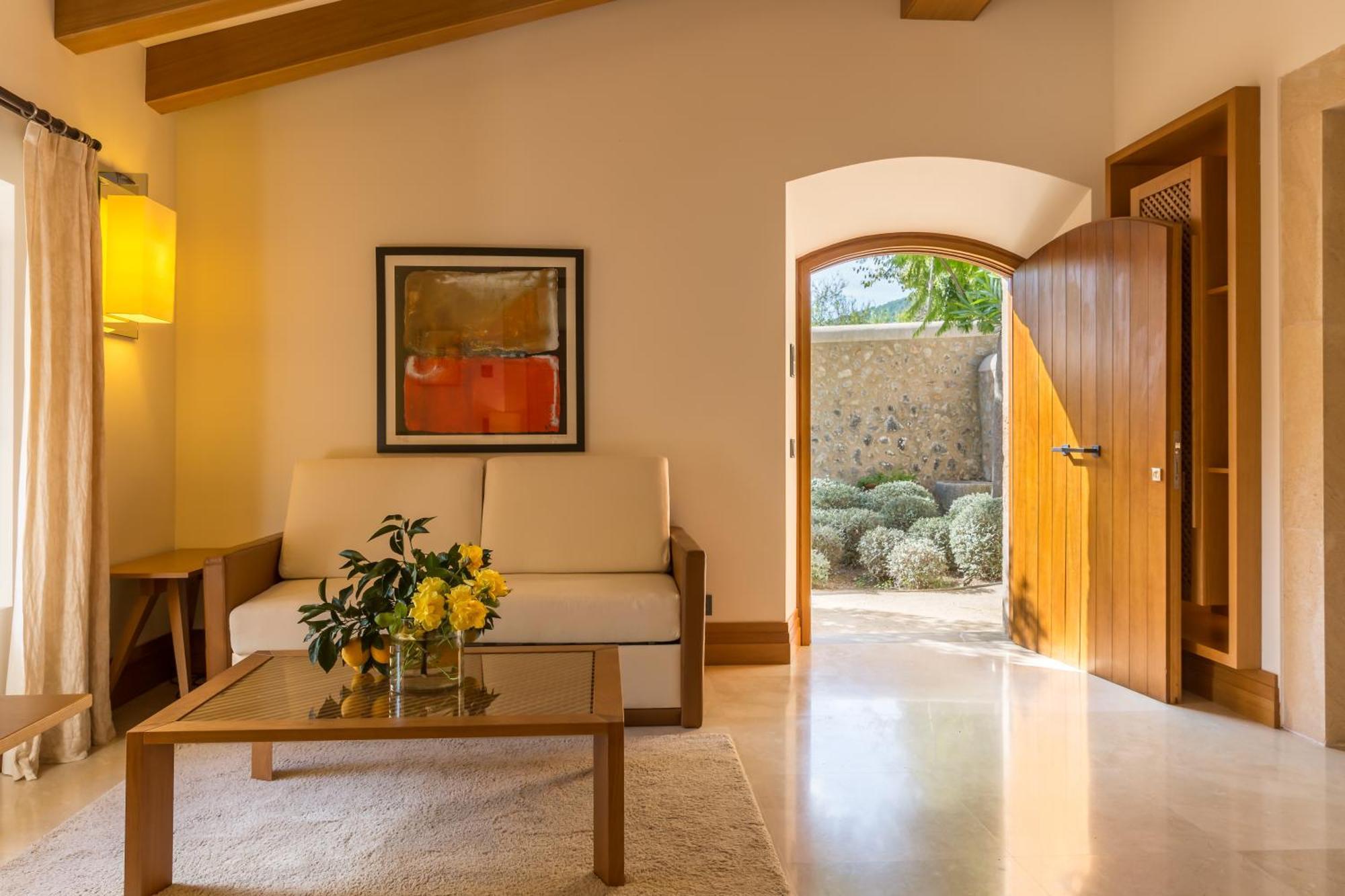 Hotel Castell Son Claret - The Leading Of The World Es Capdella