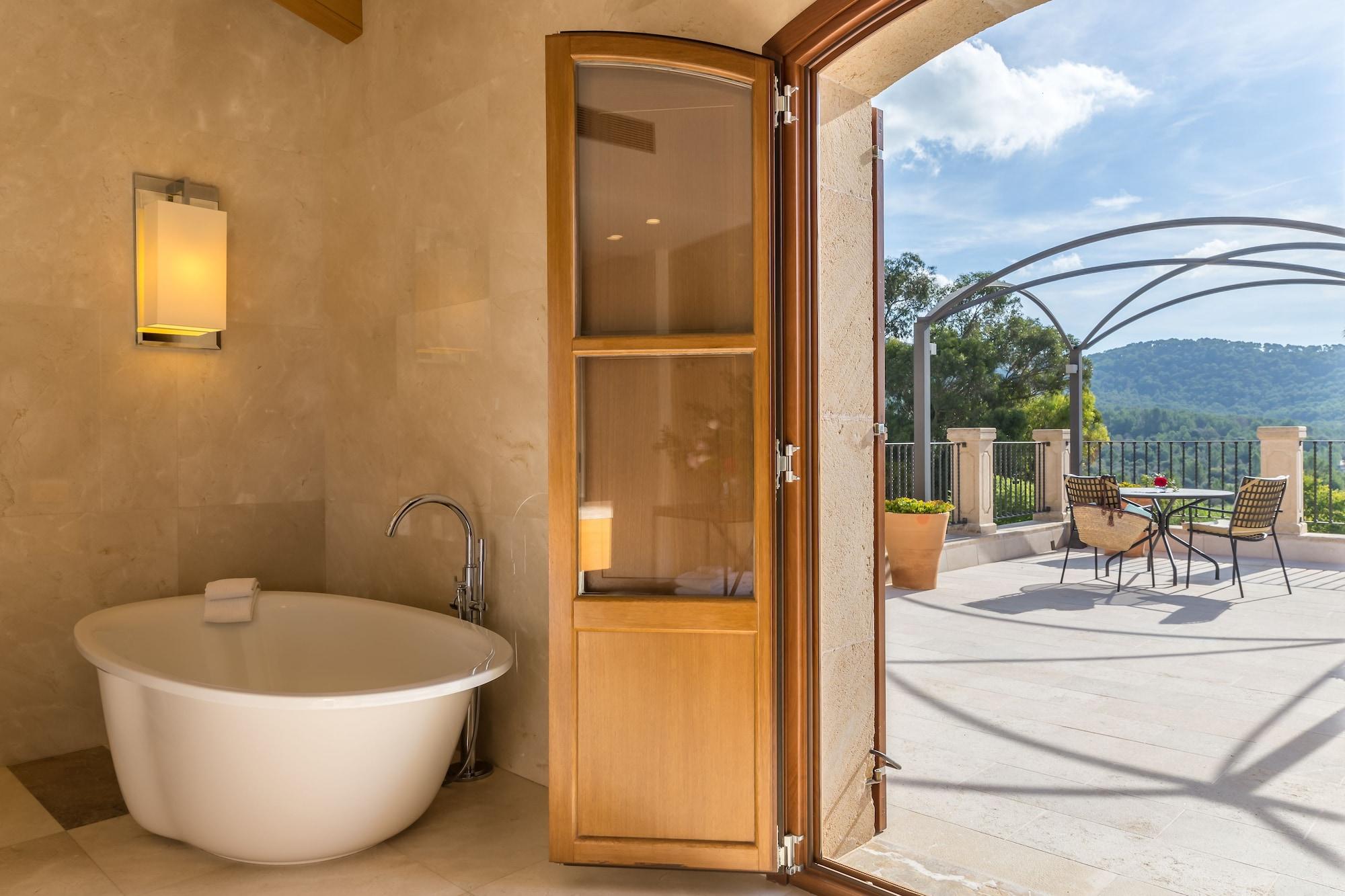 Hotel Castell Son Claret - The Leading Of The World 5*